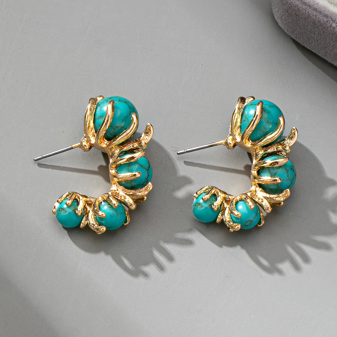 Vintage Turquoise Beaded Flower Design Earrings