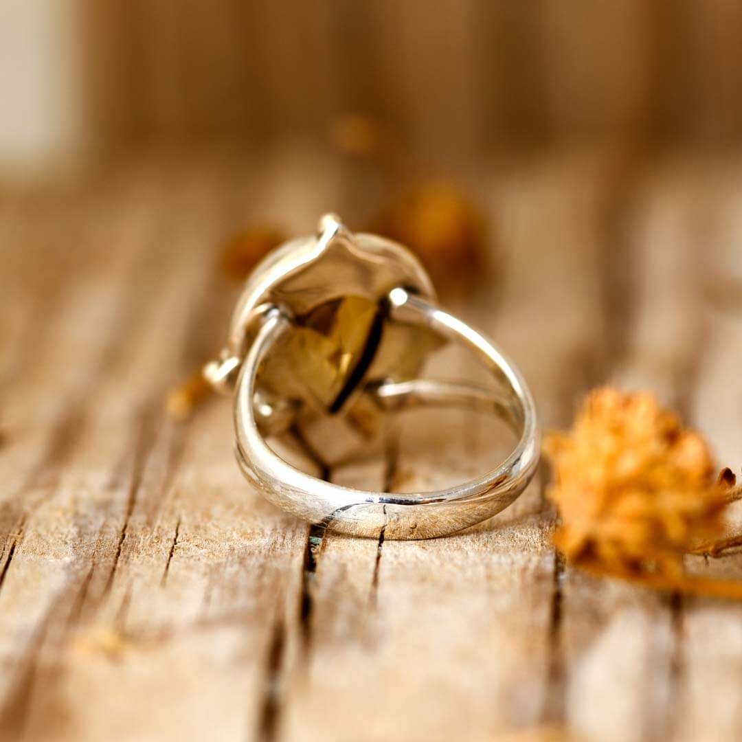 Elegant Pear Shaped Citrine Teardrop Silver Ring