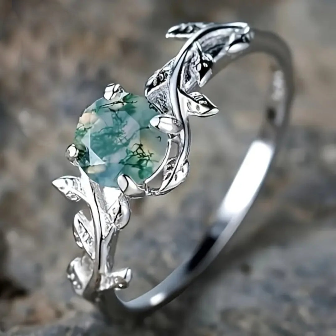 Vintage Green Stone Silvered Ring