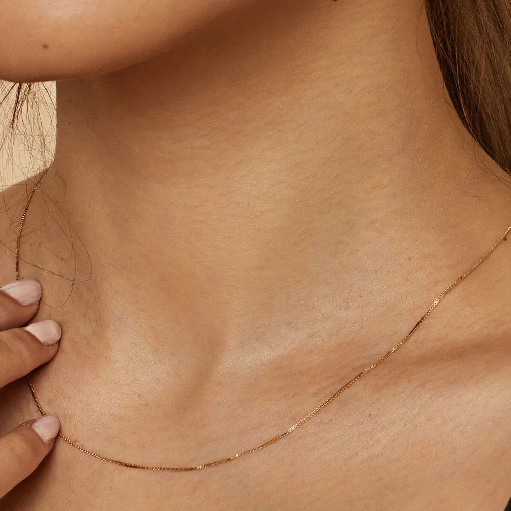Bodega Box Necklace | White Gold
